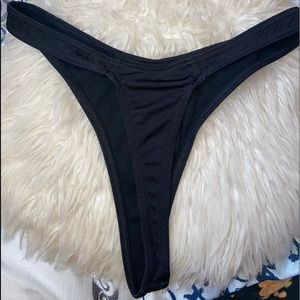 NEVER WORN- thong bikini bottom size 8 US